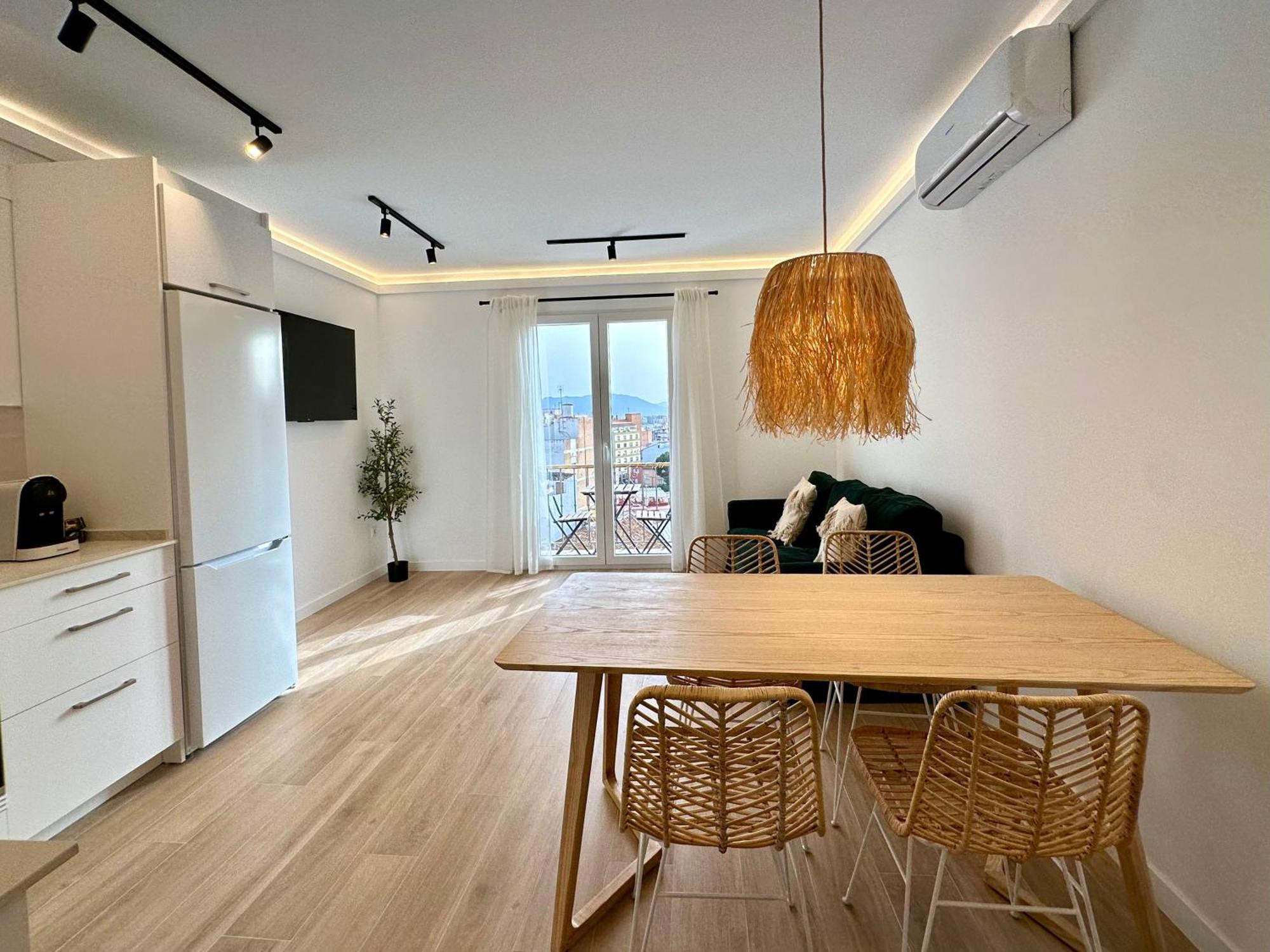 Atico Con Solarium Y Bbq Cerca Del Centro 6 Pax Lejlighed Málaga Eksteriør billede